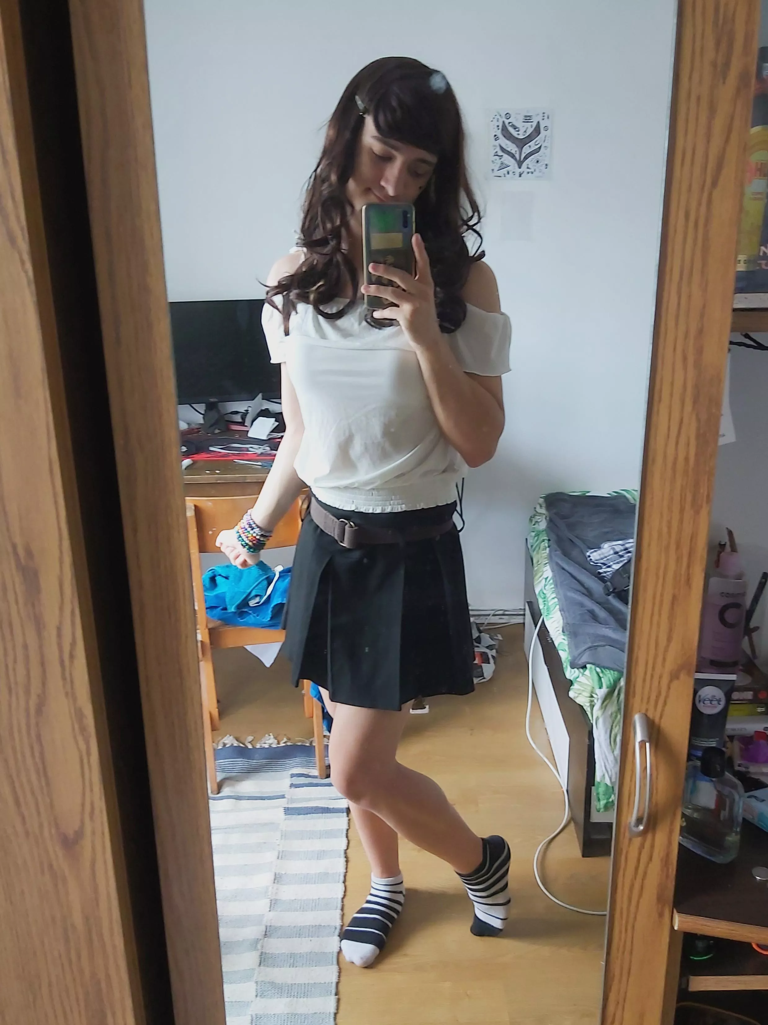 new top 🤍 also no tigh highs this time