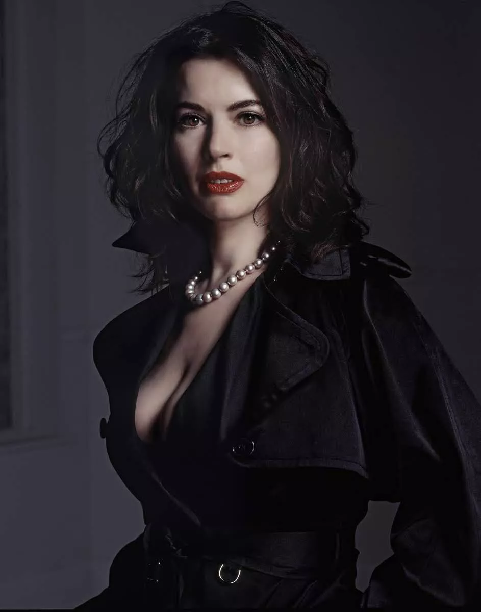 Nigella noir