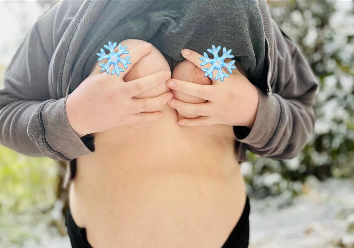Nipples so hard I could cut icicles! Wanna warm me up? 😘