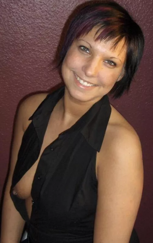 Nipslip Braless 🫢