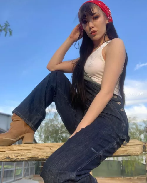 no bra necessary when doing farm work