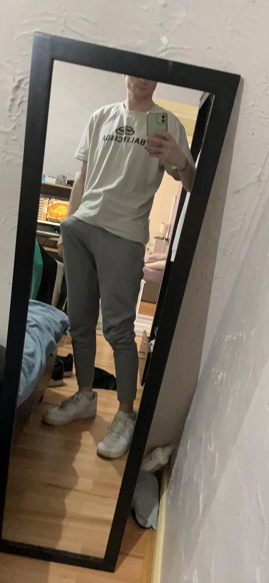 No grey joggers for me 🤷‍♂️