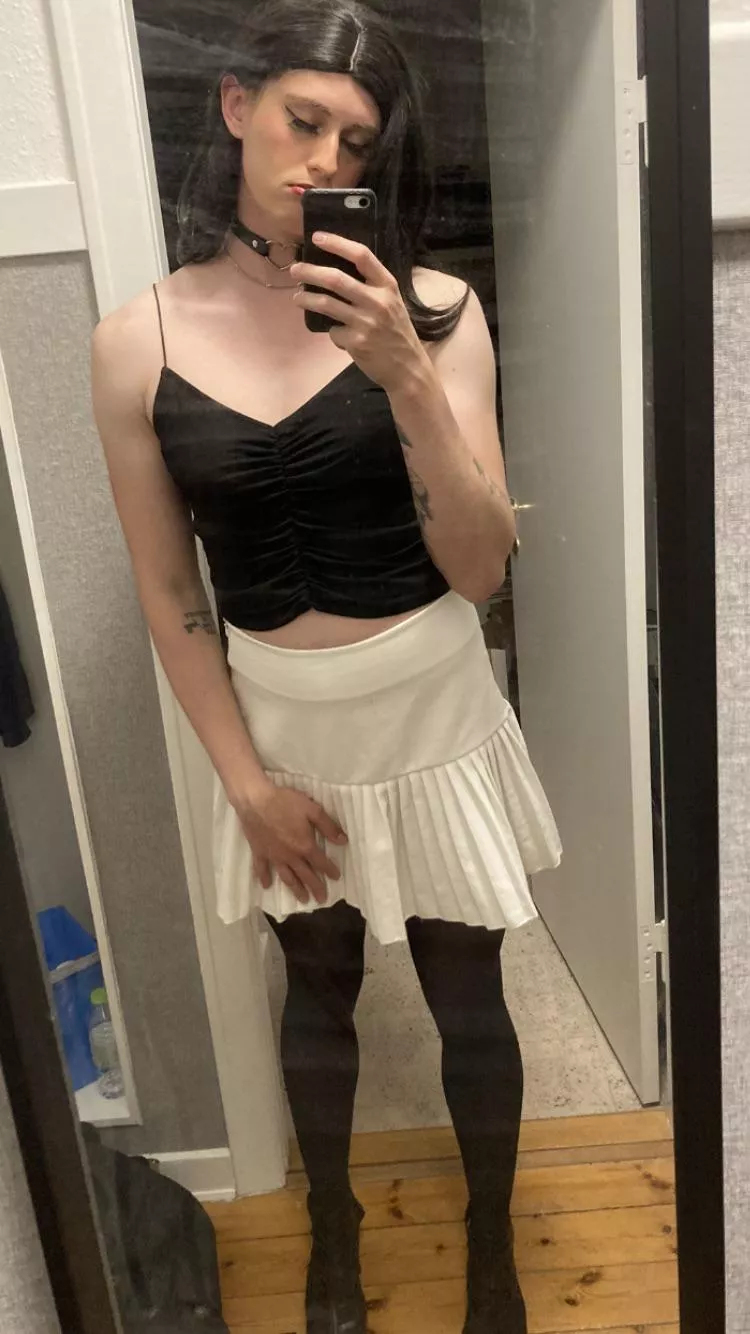 No one has told me I’m cute today :(