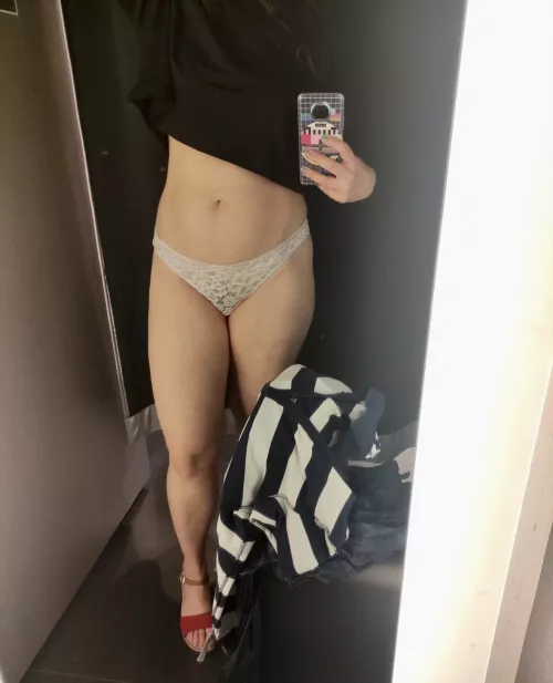 Nothing feels better than to tease you all while shopping. (F)