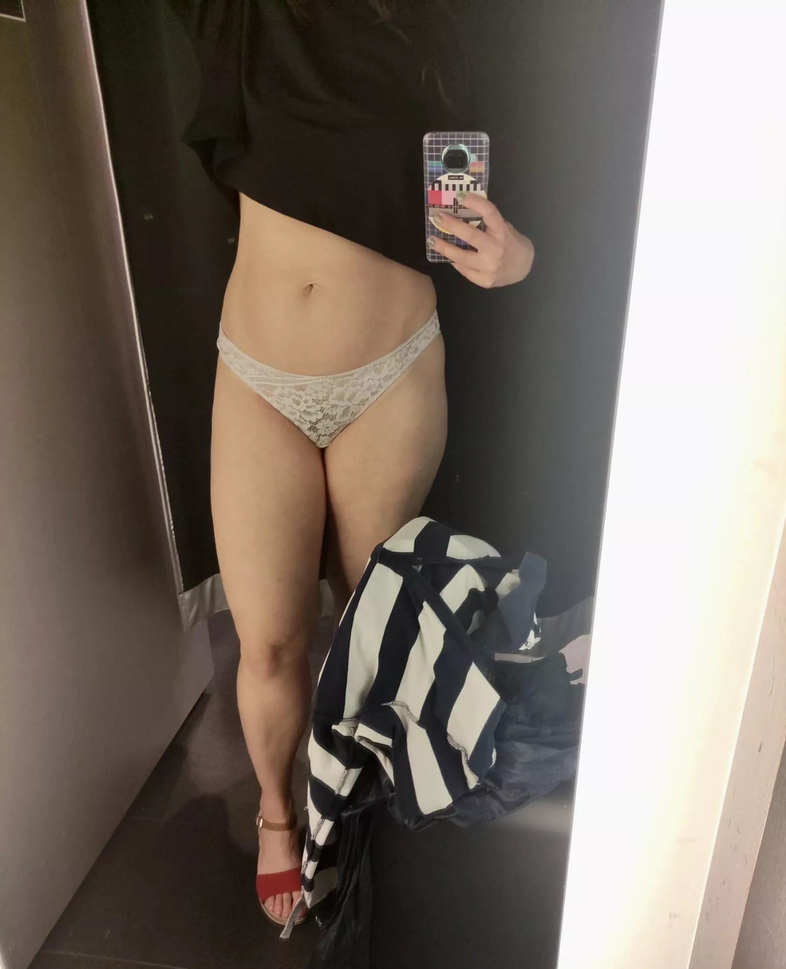 Nothing feels better than to tease you all while shopping. (F)