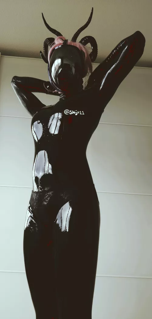 [OC] incredibly form-fitting, and shiny 💜