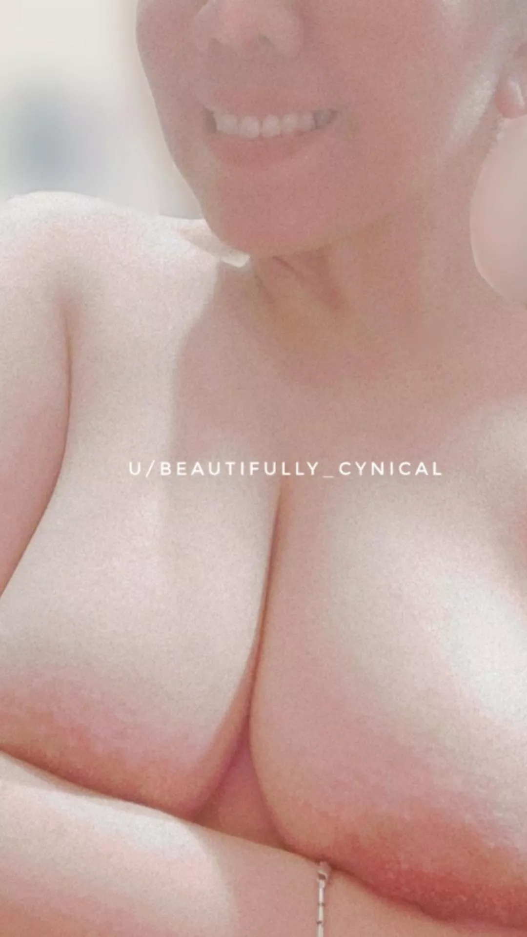 O(f)f to somewhere south to have a sleepover with my After Dark kids. 'Coz I'm one cool Tita. Lol. Happy Saturday, folks! 💋