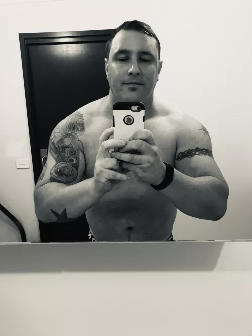 Off to the gym in morning to tone this body up (m)