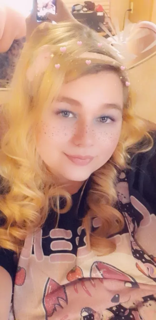 oh yeah happy femboy Friday ya degenerates.