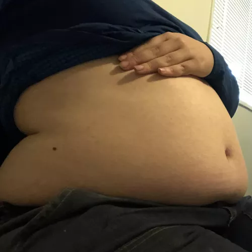 Okay but why do I look like such a fatass in this picture? 😳