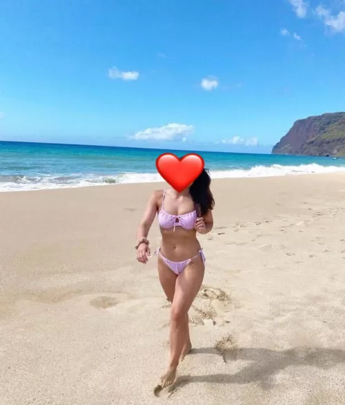 Okay okay! Attention 10upvotes was too little ! If we get 50upvotes in an hour I’ll share a hidden video of the wifey in yoga pants ! Make sure to run it up if you want it and tell your friends!!