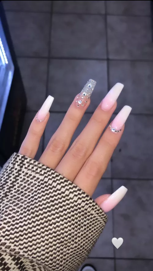🤍 ombre with sparkles