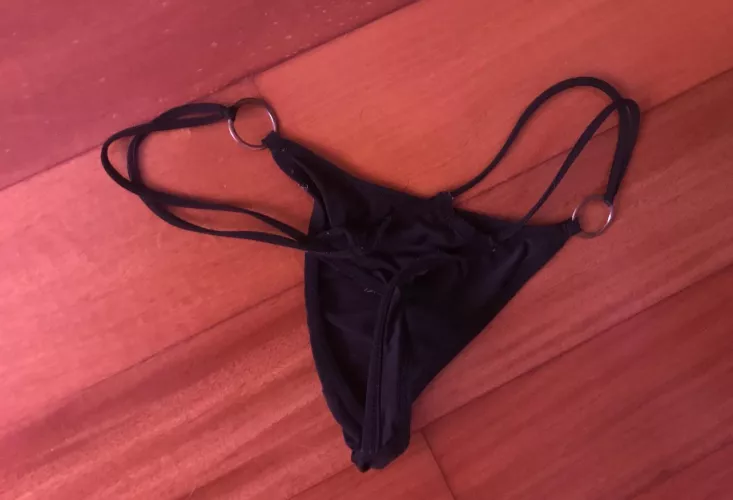 One of my mom’s thongs, who would like to jerk off with it?
