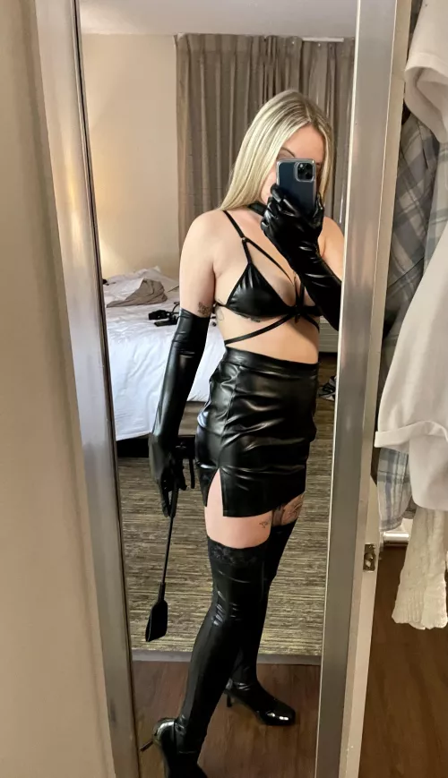 only if you behaved and listened to me, i wouldn’t have to use the crop on you. oh well, i hope you learn your lesson 😉