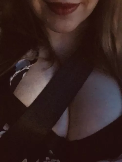 Oops…my dress keeps popping open ðŸ¤