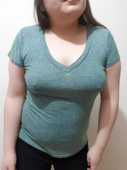 Ops I forgot my bra again 🤭