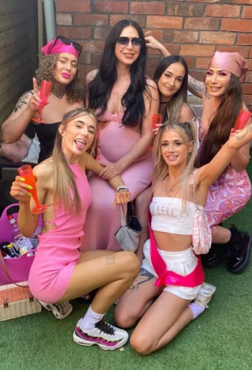 Party 🥳🎉🥳🎉 time