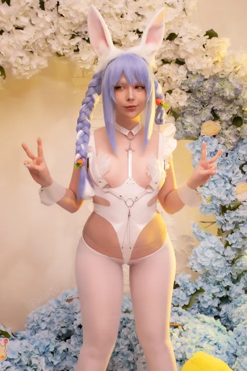 Pekora (AzurLane crossover) cosplay by FrauRin [self]