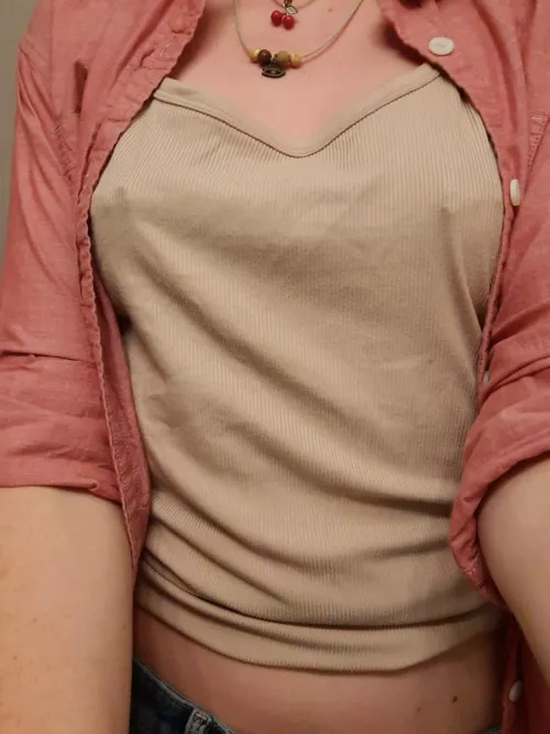 perky and proud 💋