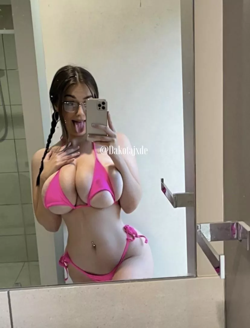 Pink nudes : bigtitsinbikinis | NUDE-PICS.ORG