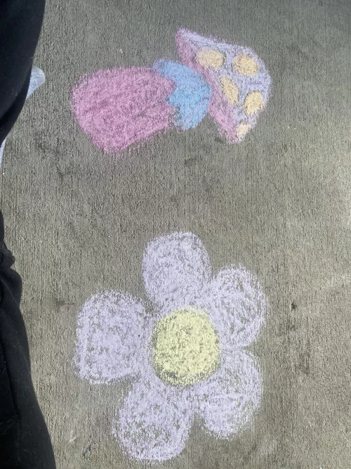 Played with some chalk earlier 💕