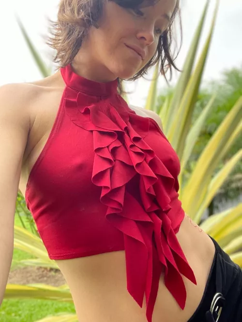 Pokies on my new red top