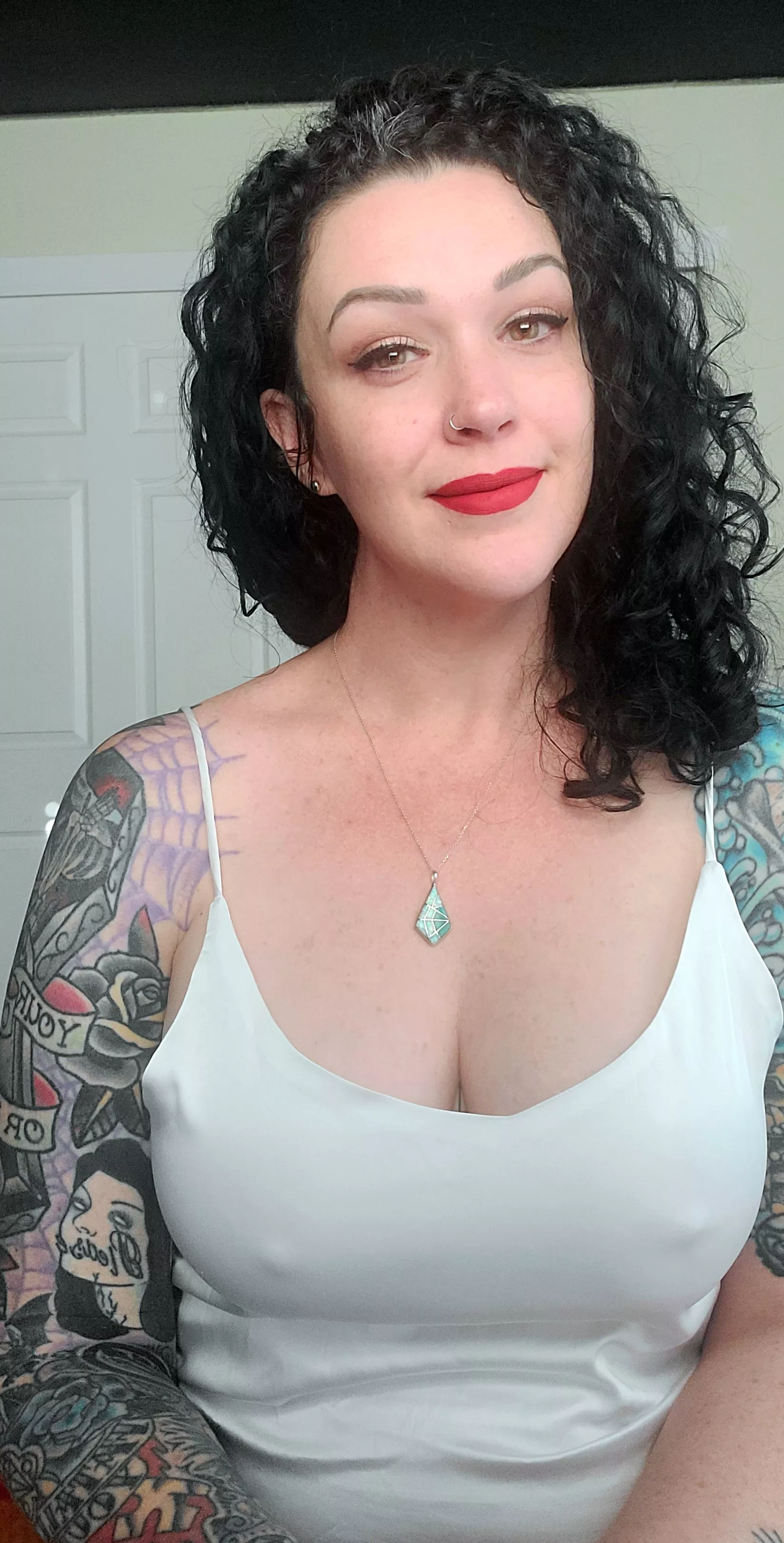 post titles are daunting. here are my braless tits. 🤗