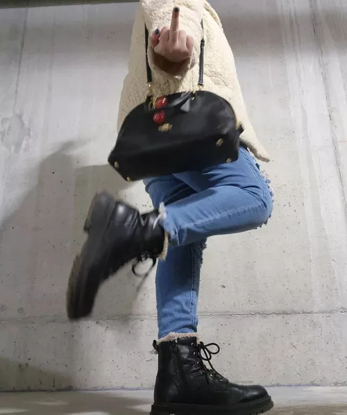 POV: W meet in a parking garage and I destroy your manhood.