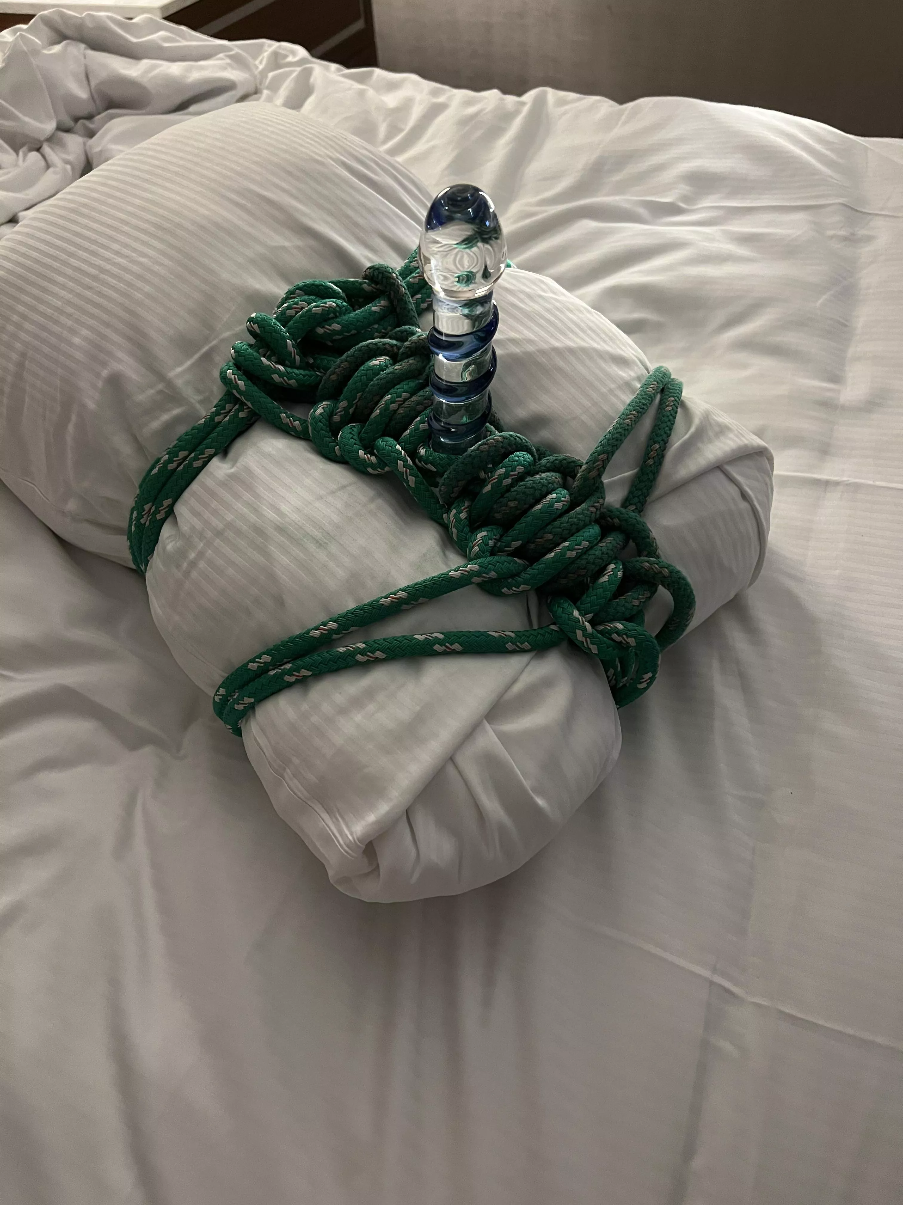 Practicing if a Domme ever needs me to tie her harness. Now I’m staring at it. 😳