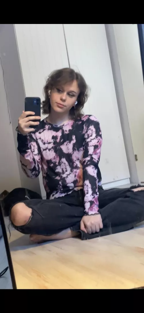 Practicing my selfie skills 💕