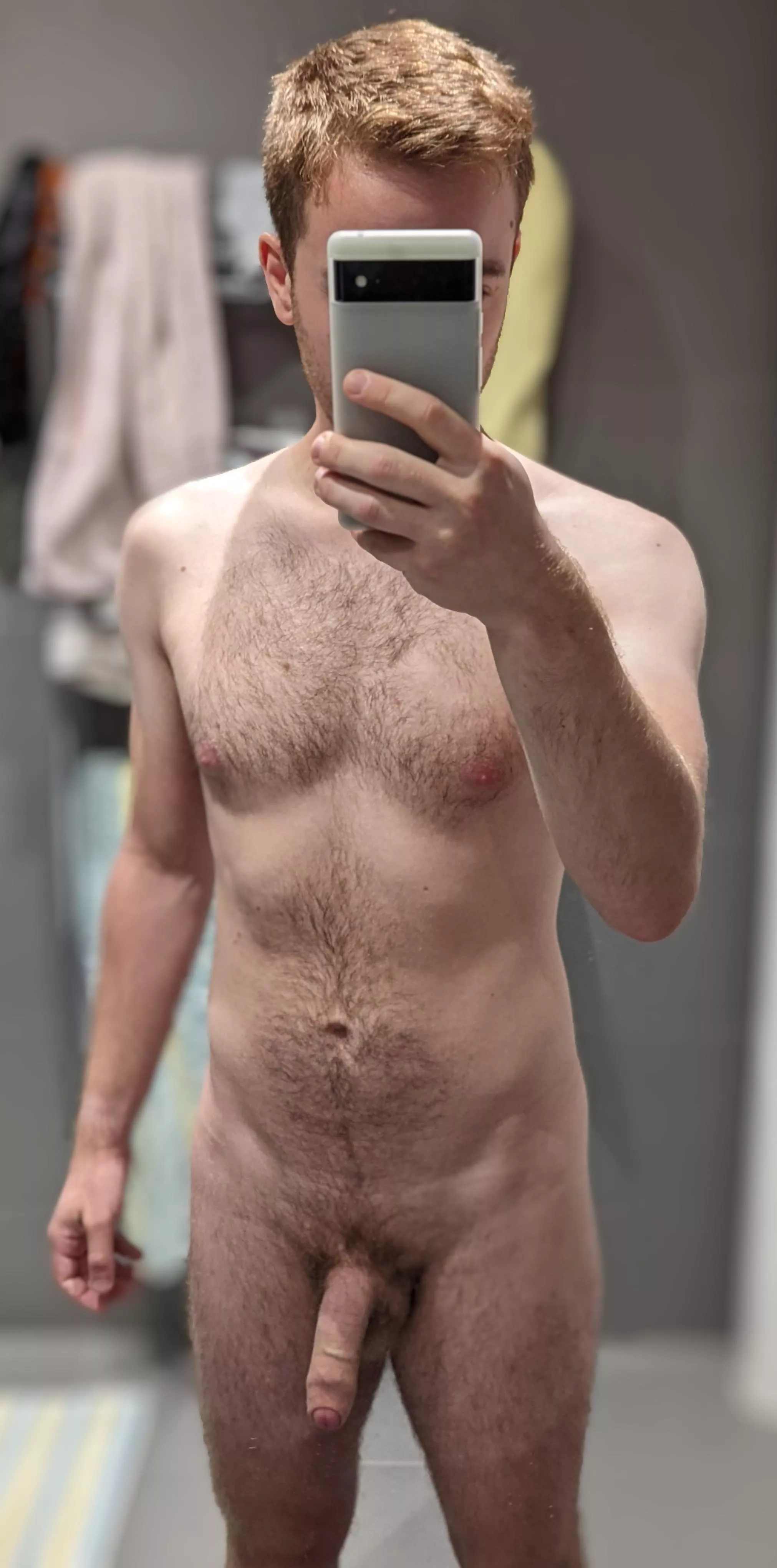 pre shower selfie 😅