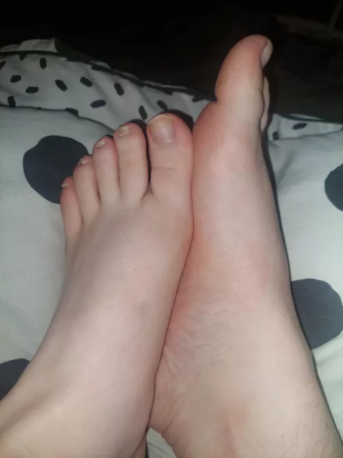 pretty feet 💓💞 dm me x