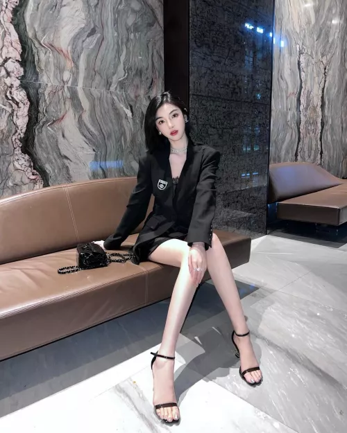 Pretty legs and heels