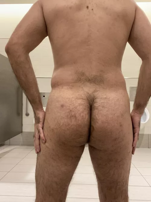 Public bathroom butt for you;)
