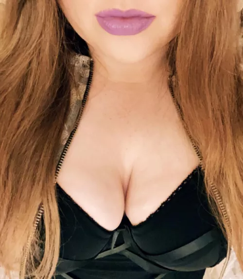 Purple lips.