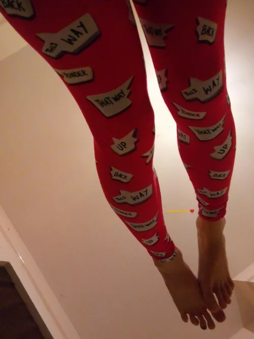 Put your feet in the air like you just don't care 👣🤭😊❤️