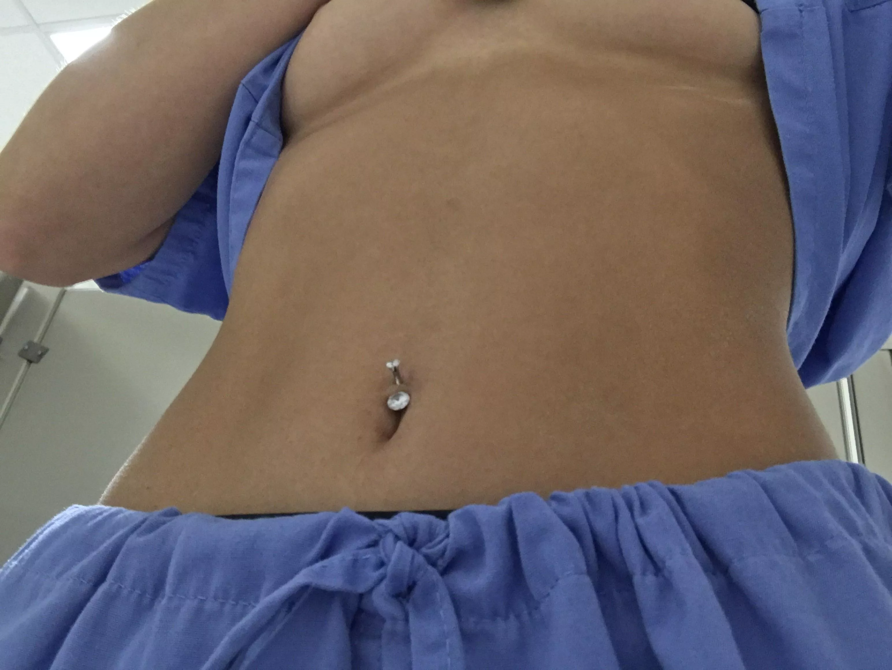 quick photo before my shift starts ♡