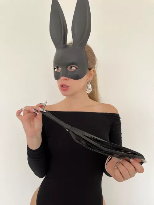 R u slave or master? 😏