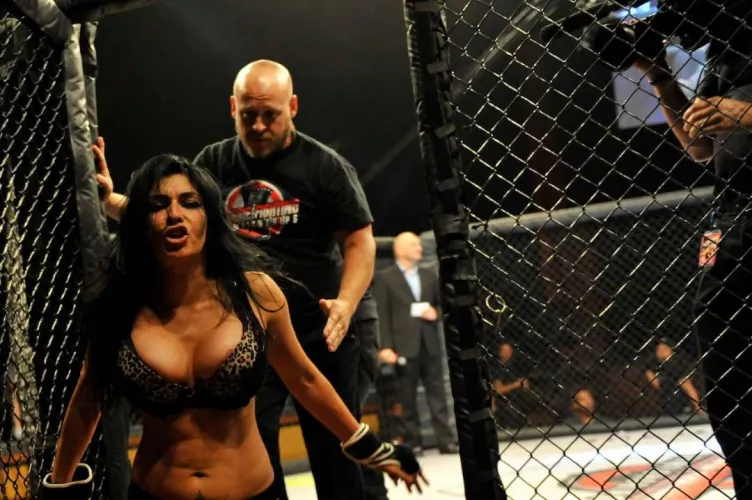 Randy Hands reporting! Yes folks after an illness I'm pleased to say I'm back