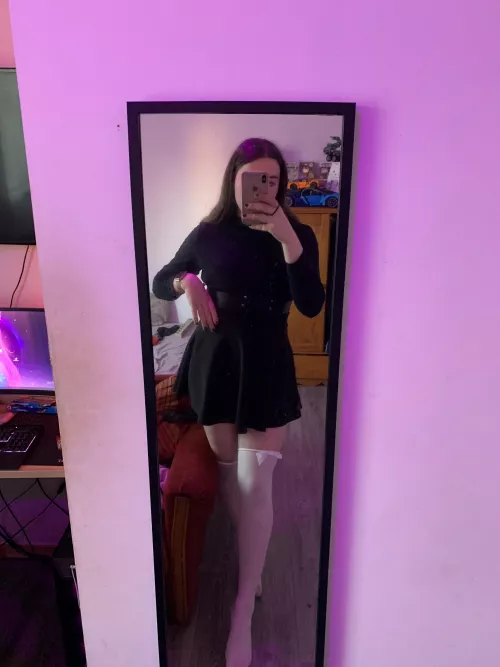 Rate my outfit on 5 ๐๐