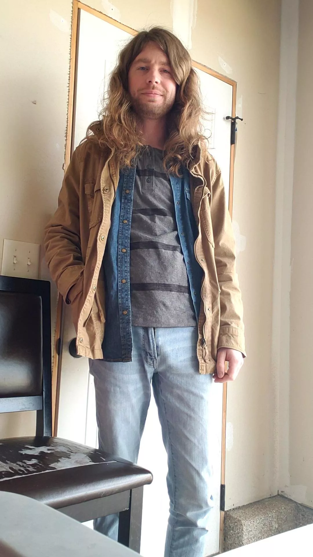 Realized how much I like light colored jeans recently