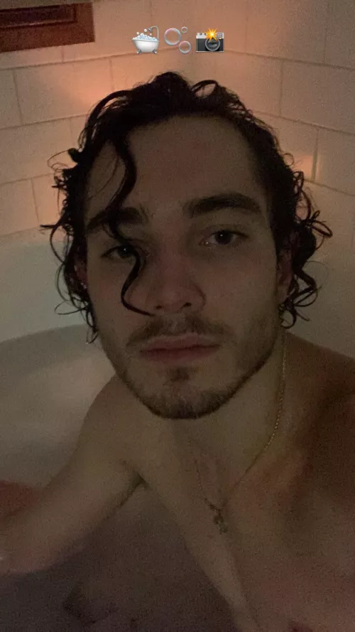 Romantic baths alone 🛁🕯🤤