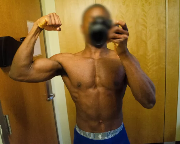 Roy Jones got nothing on these peaks 💪🏾[m]