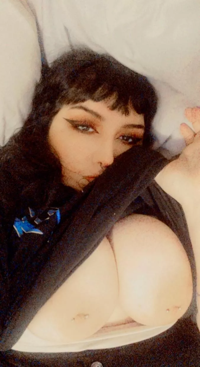 sad titty pic