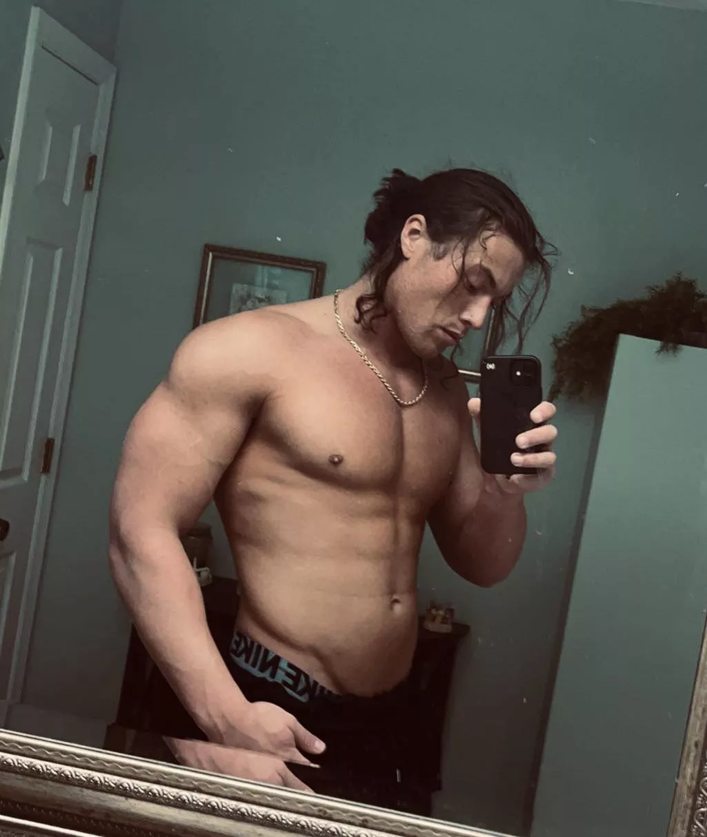 Same old pose 😅 [oc] [m]