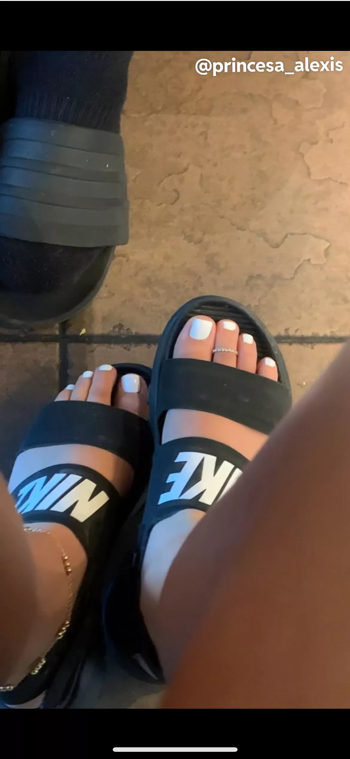 Sandal season is approaching 🌟💓