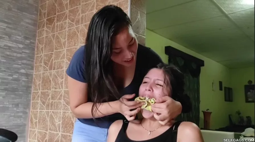 Say Aaha and elt me stuff these dirty panties in your mouth!