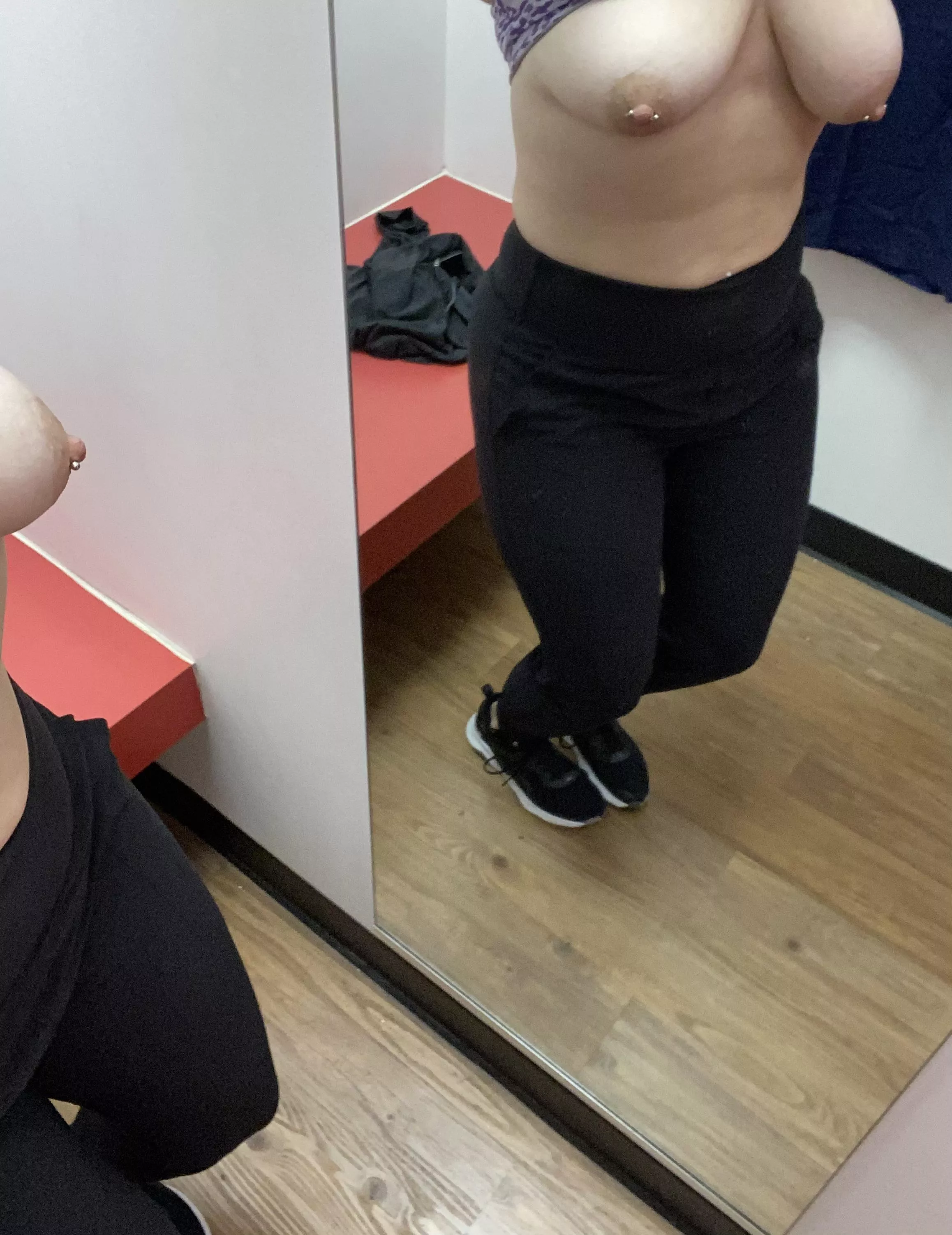Scrub shopping [f]un 😗