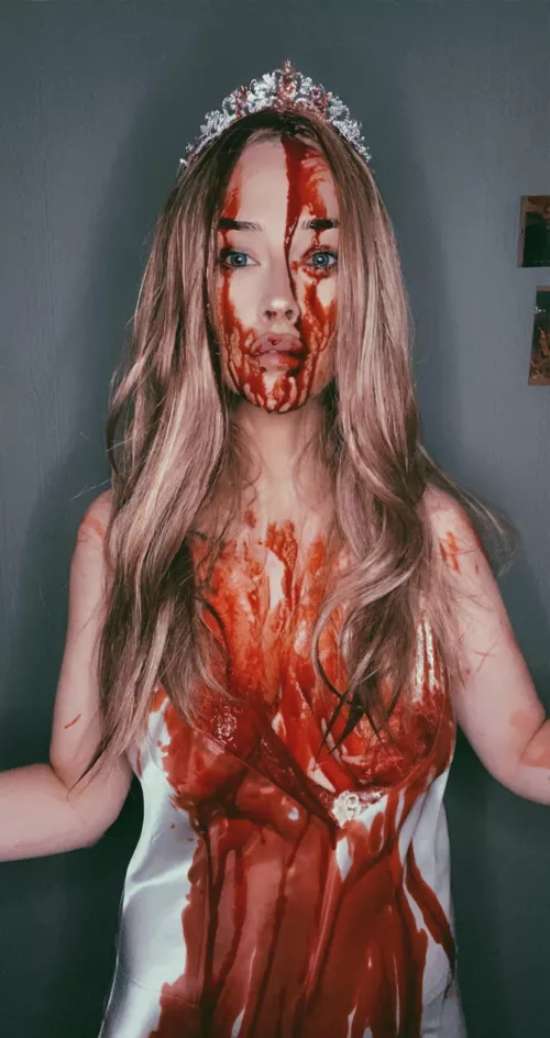 [self] Carrie