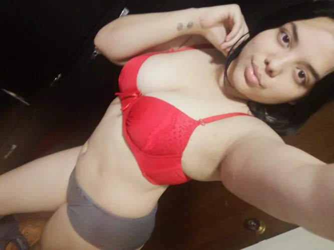 [Selling] (20) years old [F] 😽 latina girl looking for my serius daddy ♦️ ( personal pics and vids 📸, sext with live pics and vids🍏 and sex tapes ⏯️, Lesbian content 😛 drop box 🎁 A nice and PervertDoom girl 🤤 Kik: prettyasszhand